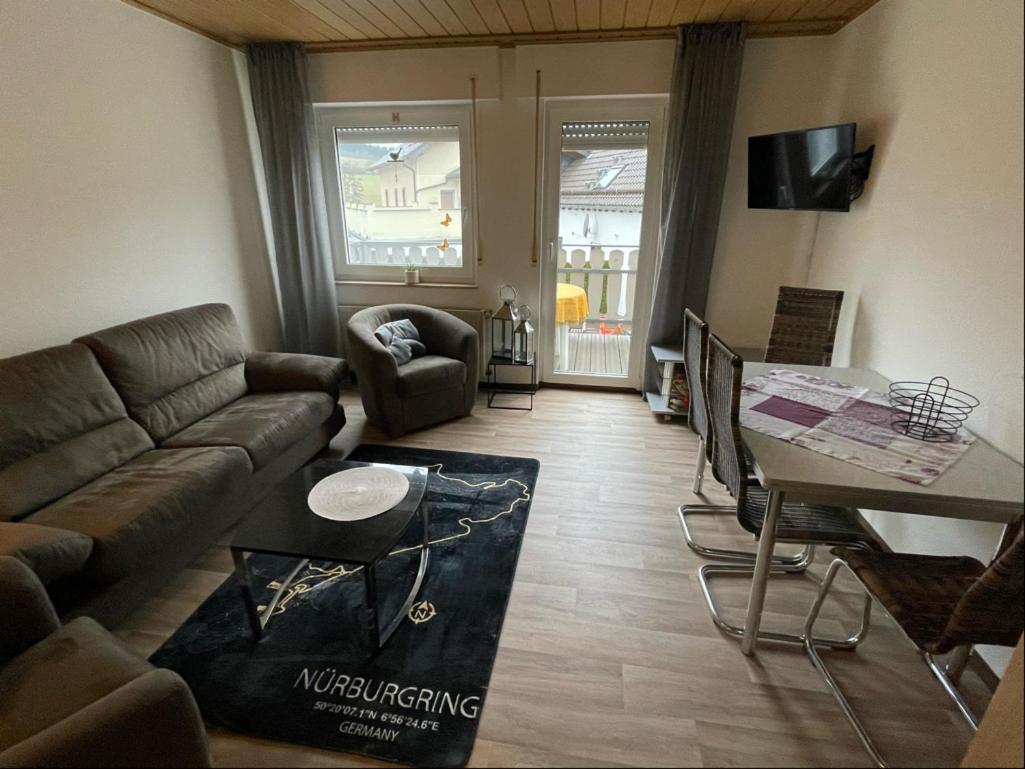 Relaxen Am Ring Fewo 2 Wimbach Eksteriør bilde